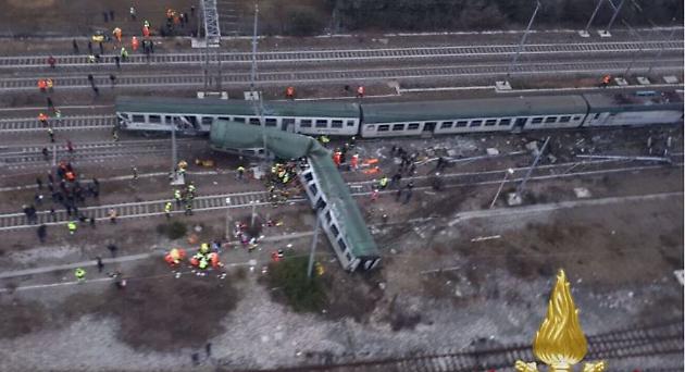 pioltello treno deragliato rotaia