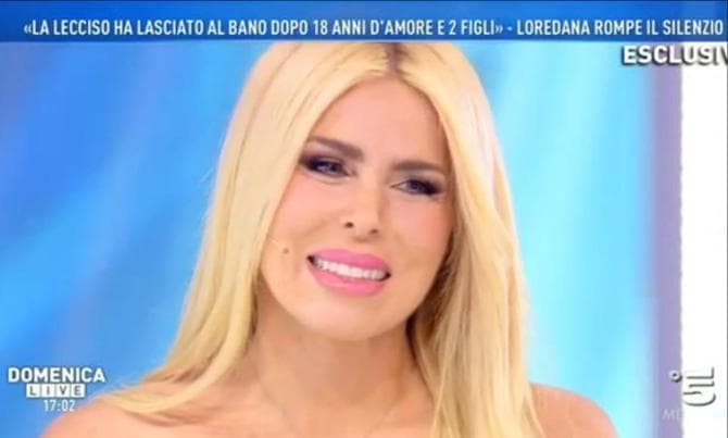 loredana lecciso al bano