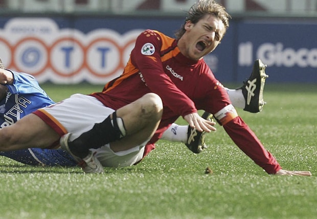 totti-infortunio-2006