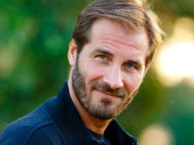 L'attore di Un posto al sole Maurizio Aiello ha raccontato: "Quando sei malato in tv vieni discriminato"