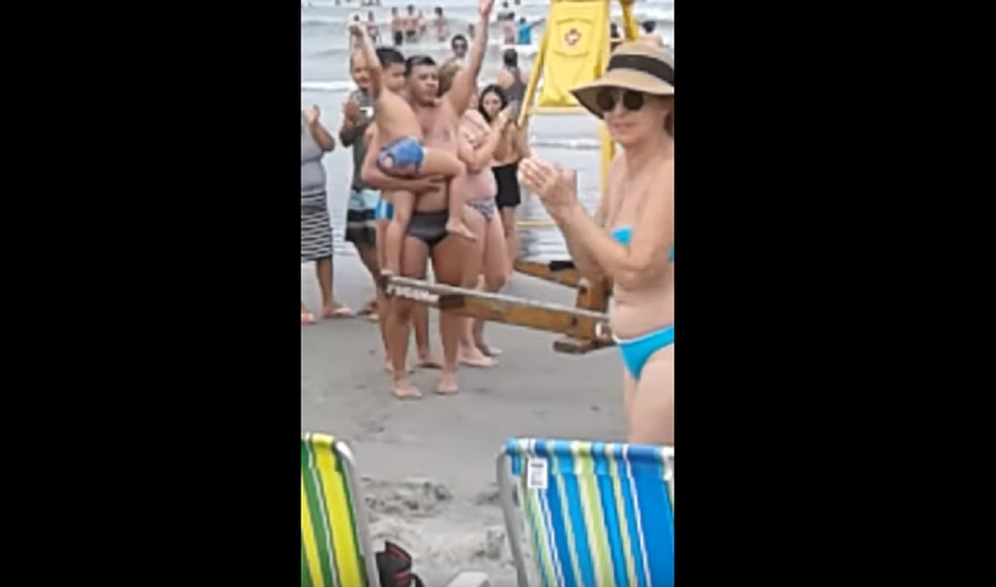 brasile-bambino-turista -