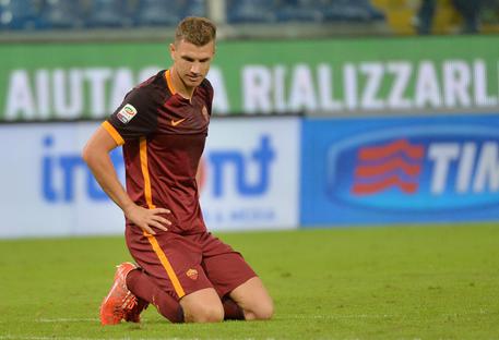 Calciomercato Roma, Edin Dzeko-Chelsea: trattativa saltata. Emerson Palmieri andrà a Londra