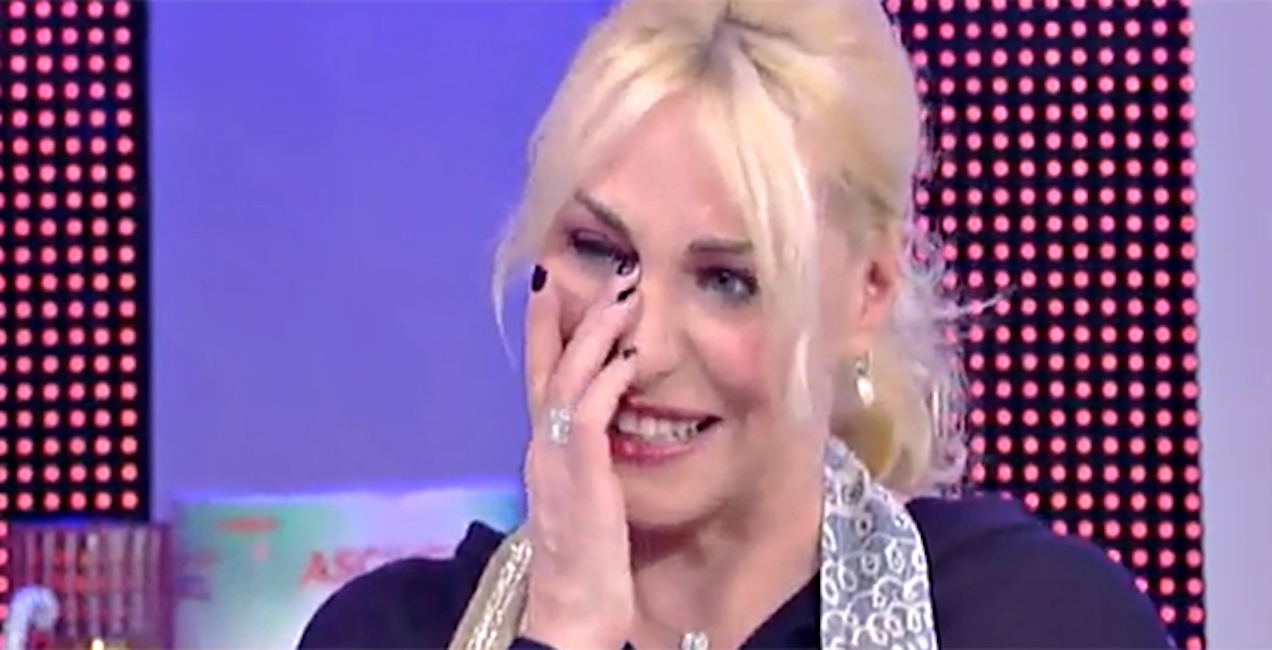 Il metodo infallibile di Antonella Clerici per scampare alle molestie