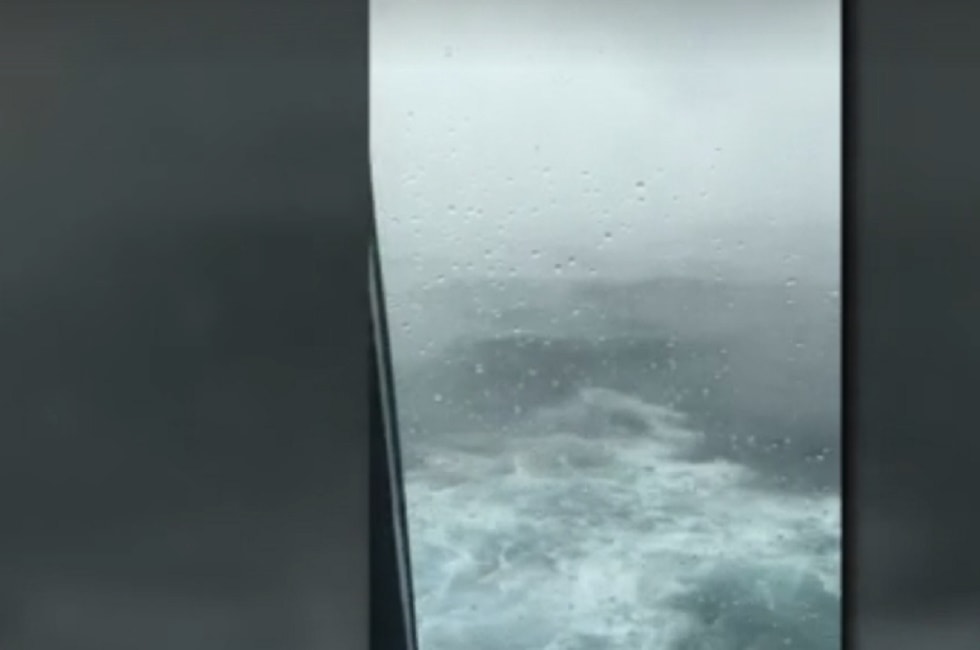 crociera-mare-tempesta -