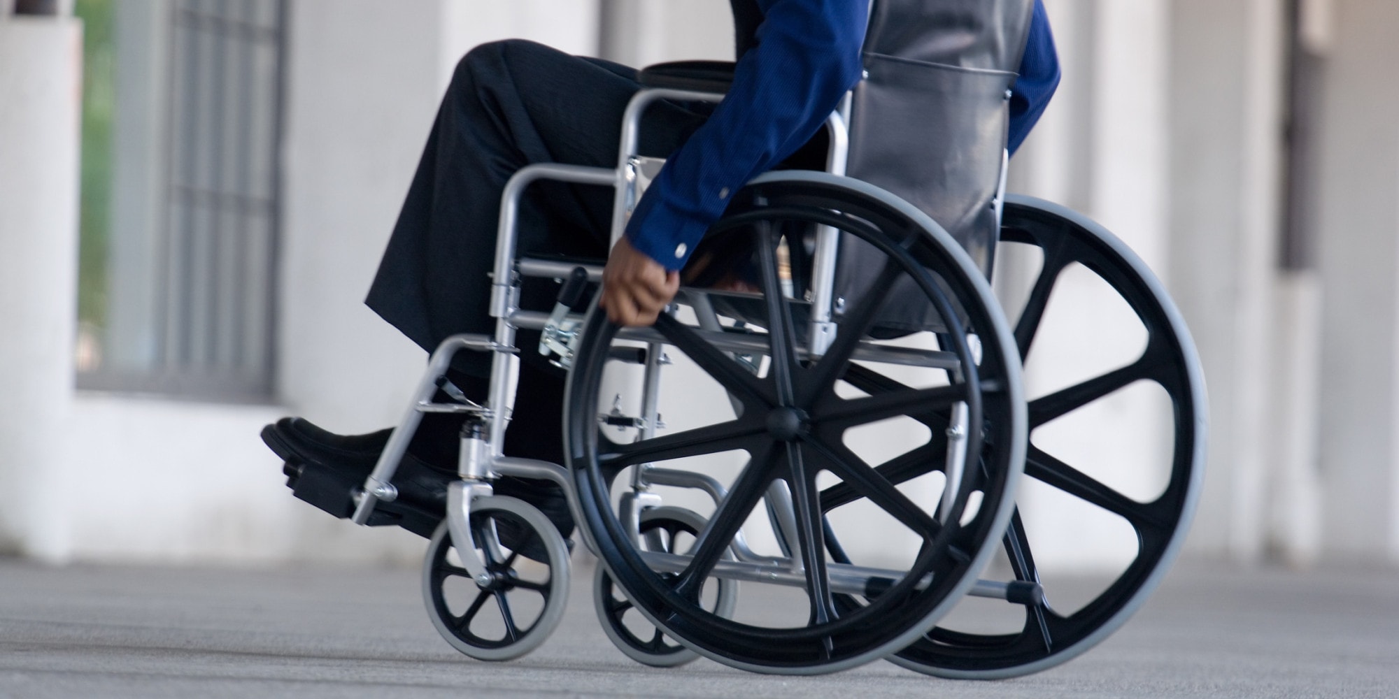 disabile-carrozzina-scippato