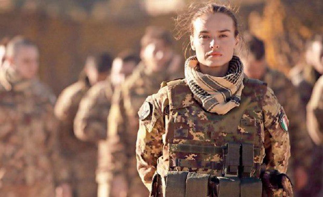Le donne soldato sono più toste degli uomini. Parola del vicecomandante della scuola militare