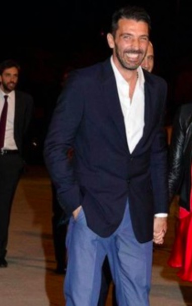 Gigi Buffon Ilaria d'Amico alle Mauritius, lei ha il fisico di una ventenne