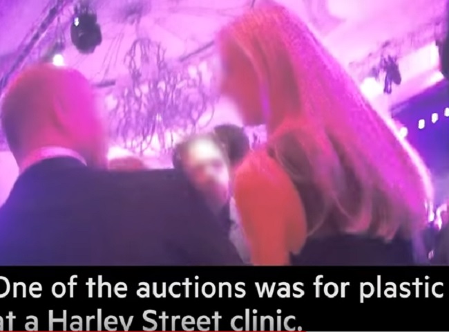 hostess-molestate-party