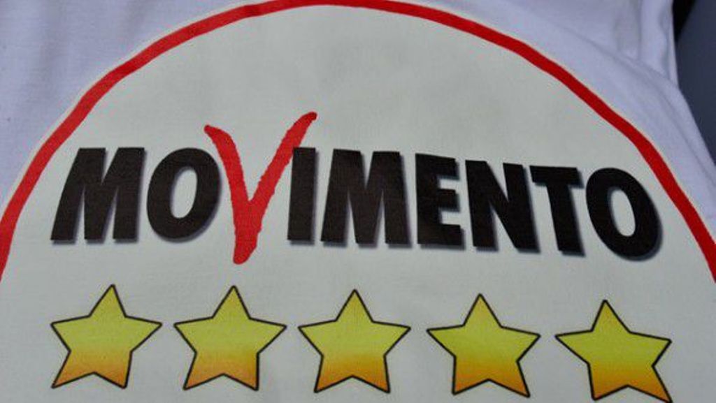 Angelo Cirulli (M5S) a nome truffati banche contro Gentiloni