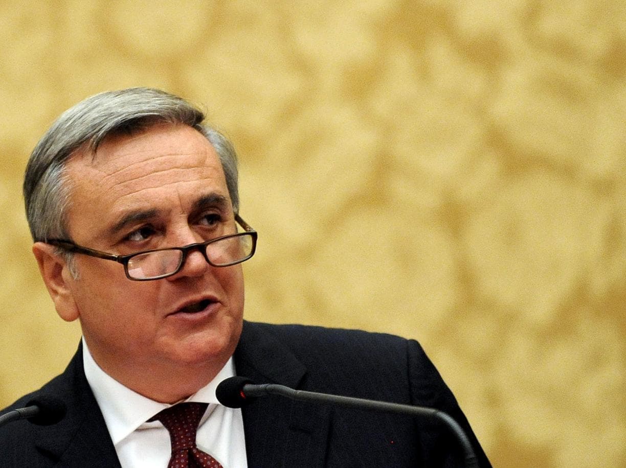 Pisa, Maurizio Sacconi: "Alternanza scuola-lavoro? Giovani vadano a friggere da McDonald's"