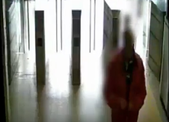 Un video inguaia Ivan Trotta, l'uomo accusato di aver spinto sotto la metro di Roma una donna peruviana