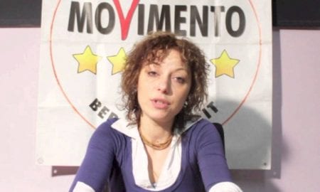 deborah-montalbano-auto-blu