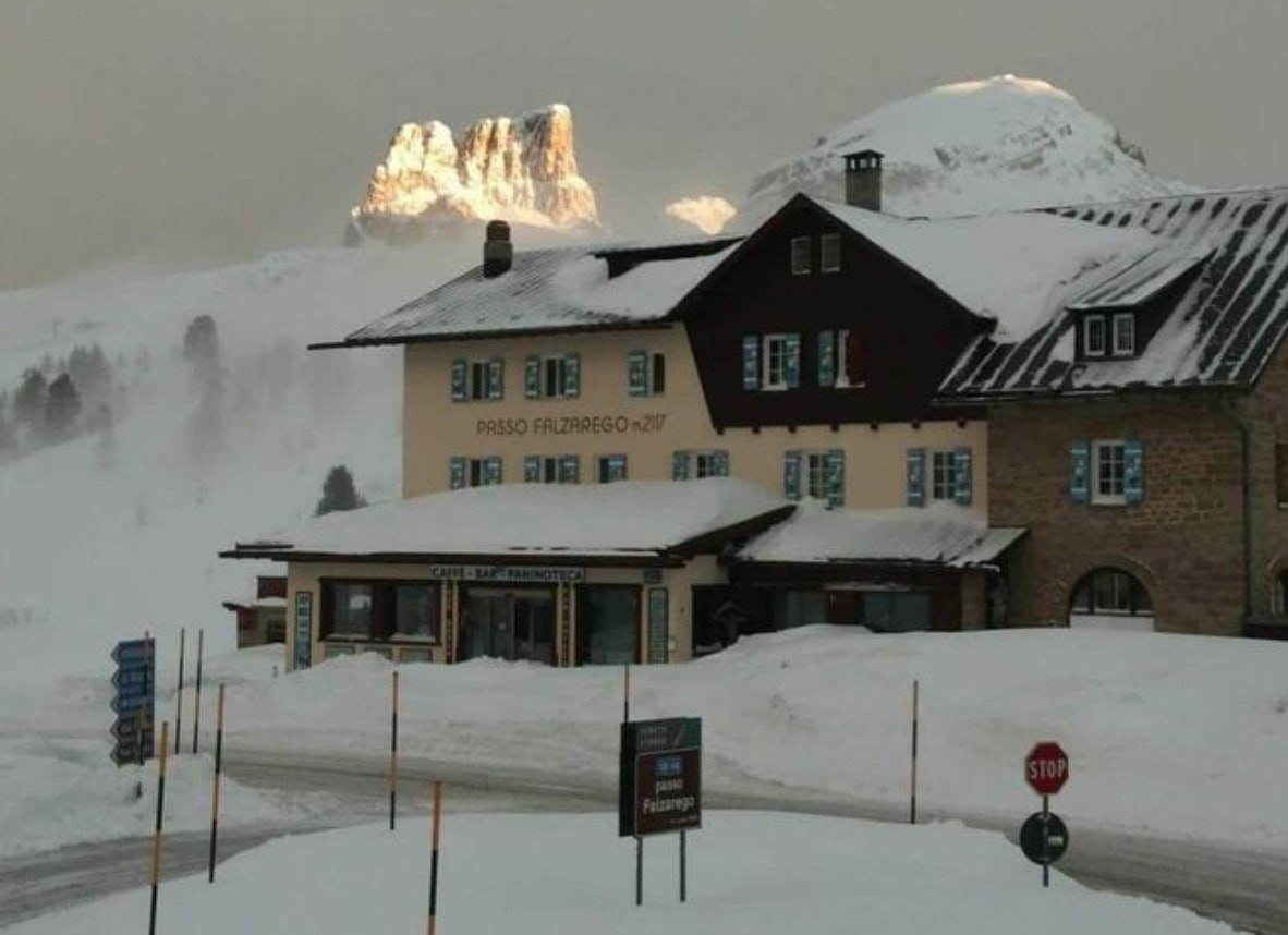 Neve -cortina-catene