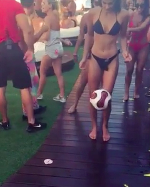 La palleggiatrice ha stregato il web (VIDEO e FOTO)