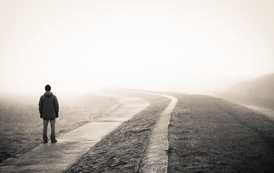 theresa-may-ministero-solitudine