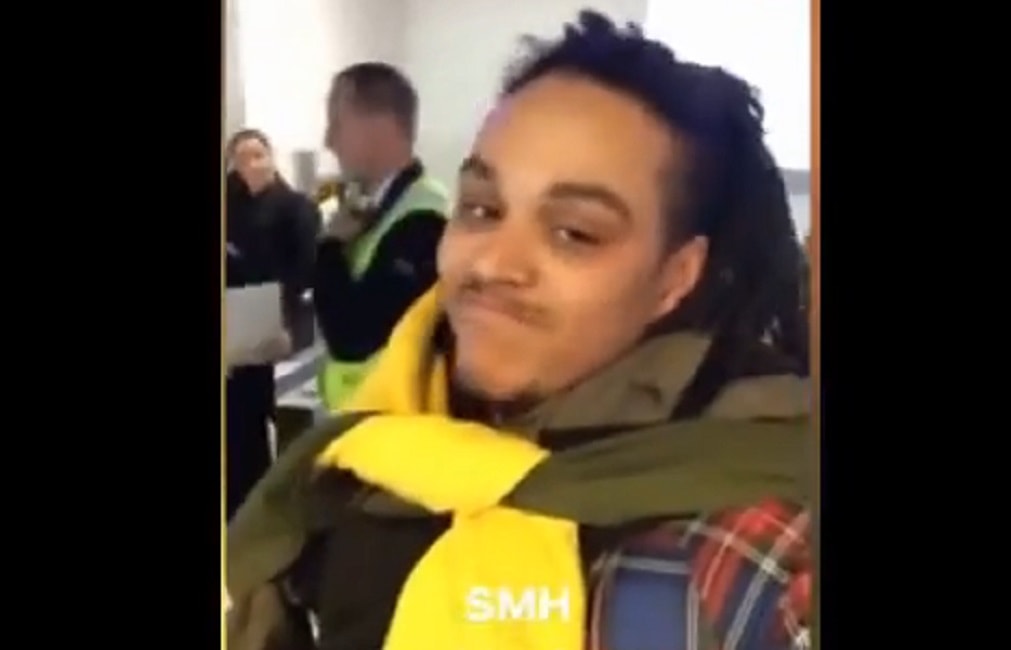 turista-bagaglio-islanda-