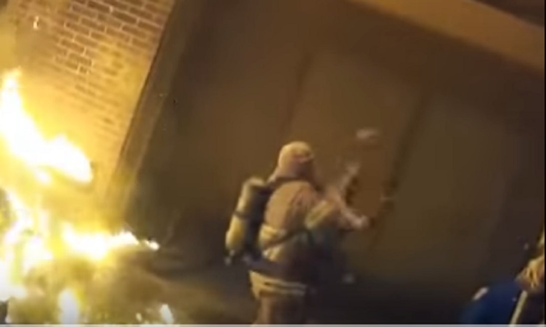 vigili-fuoco-bambino