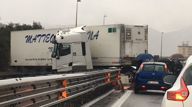 a29 palermo mazara incidente