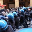 Bologna, scontri centri sociali polizia 16 febbraio