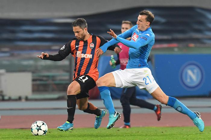 Napoli-Lipsia, Vlade Chiriches out. Emergenza difesa. Ounas-Callejon-Insigne in attacco