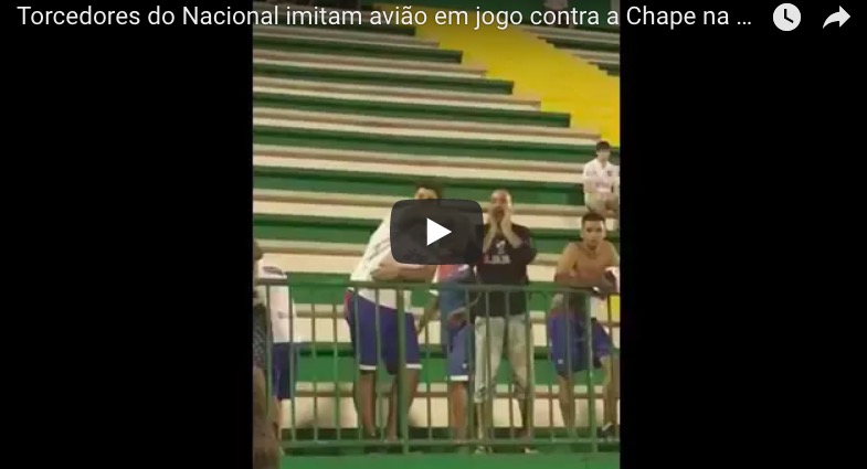 YOUTUBE Chapecoense, tifosi Nacional la deridono con gesto aereo. Club rischia esclusione