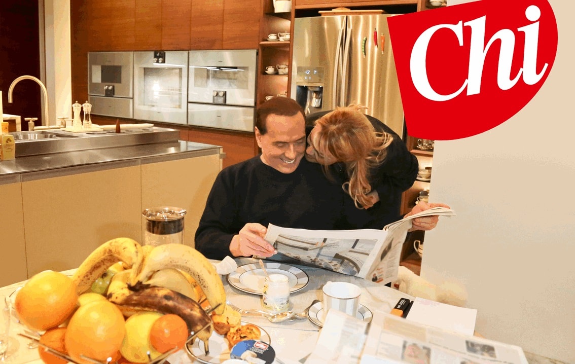 Berlusconi con Francesca Pascale a casa