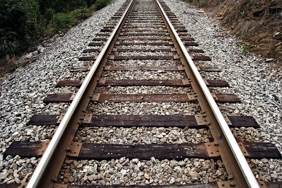 Un ragazzo è stato travolto e ucciso da un treno alla stazione di Finale Ligure