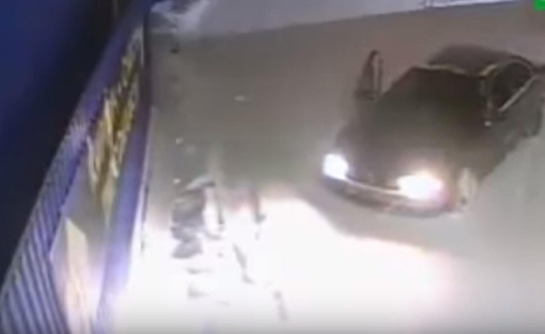 Si rifiuta di lavare la sua auto alle 3,30 di notte: ucciso con un pugno