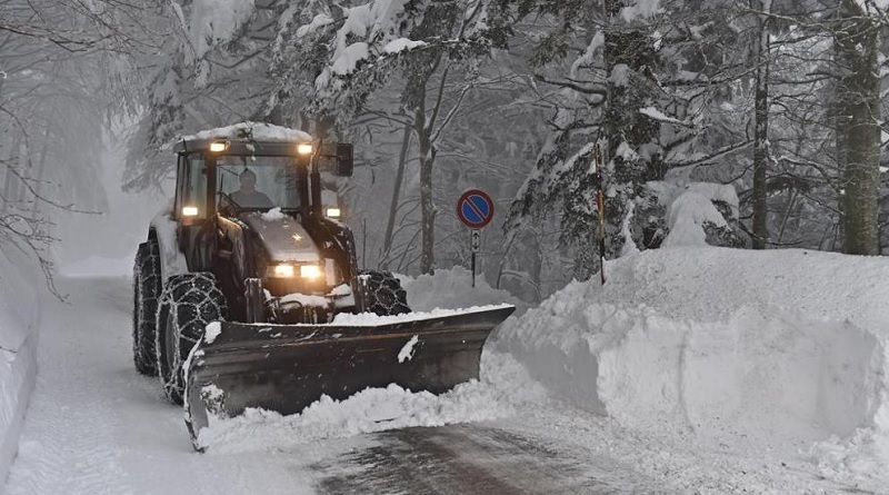 Burian è arrivato: neve e temperature in picchiata (foto Ansa)