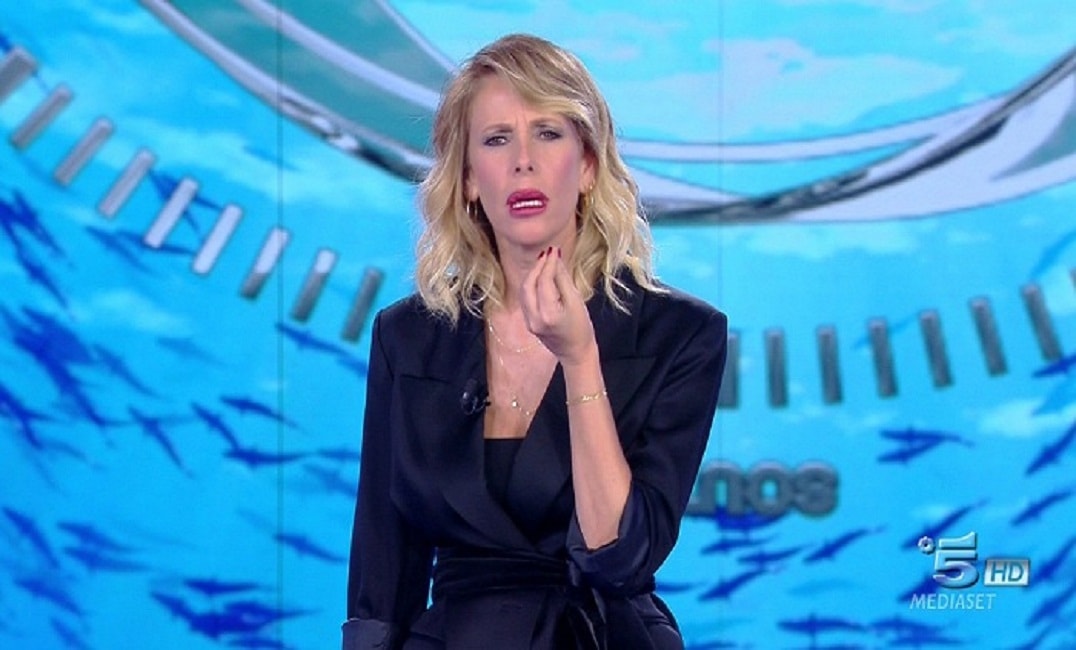 Isola dei Famosi, ecco perché andrà in onda martedì 13 febbraio