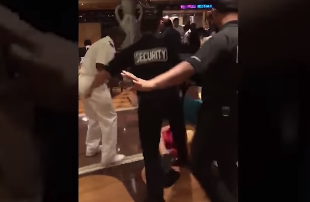 Rissa nave Carnival Legend