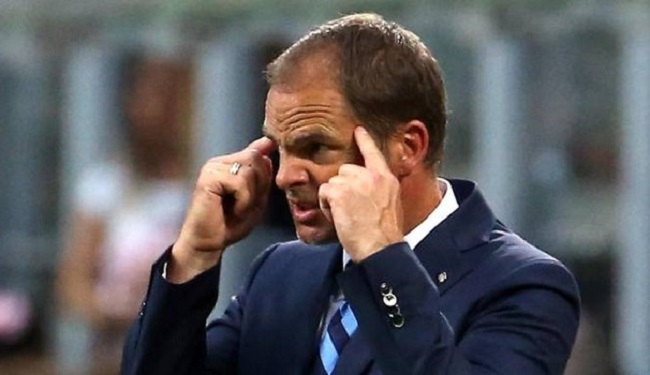 Frank De Boer: "Ecco perché all'Inter va sempre male. Si fanno fuori a vicenda..."