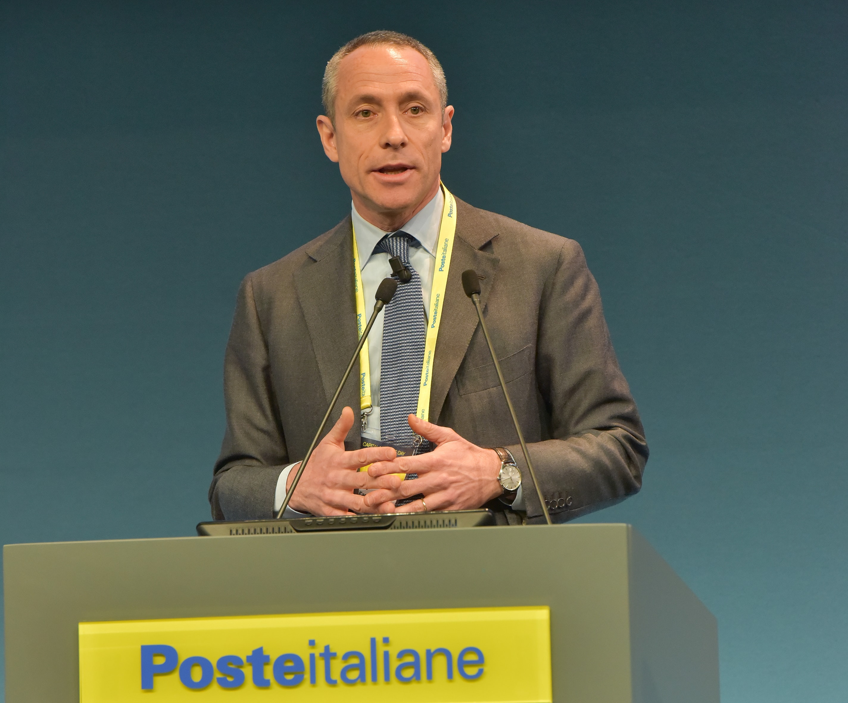 Poste Italiane presenta il piano 2018-2022. Del Fante: "Sfrutteremo la crescita dell'e-commerce. E presto anche ramo auto"