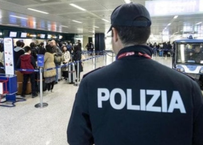 Un giovane marocchino è stato espulso dopo aver minacciato di farsi esplodere