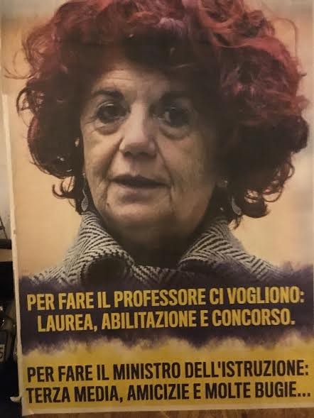 Licei razzisti? 'A ministra Fedeli all'attacco, ma i questionari sono i suoi