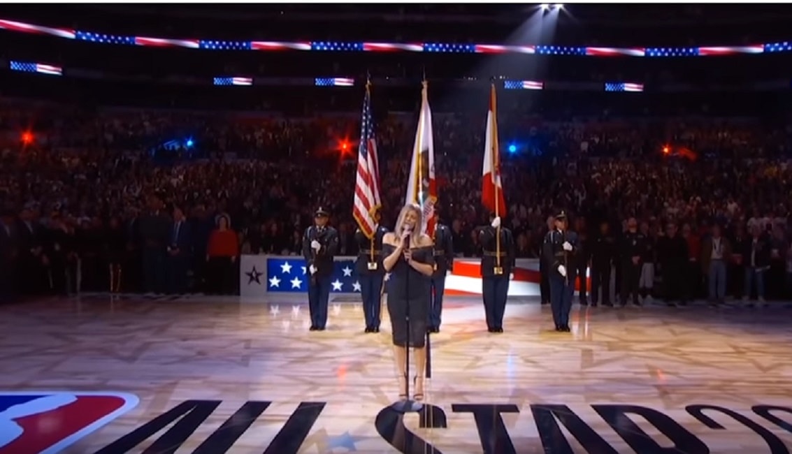 Fergie canta inno in versione Jazz all'Nba All Star Game