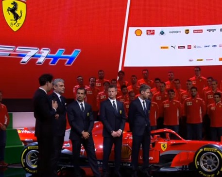 F1, nuova Ferrari SF71H (FOTO) con gabbia davanti all'abitacolo