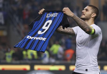 Mauro Icardi e Wanda Nara nel mirino degli animalisti per le pellicce