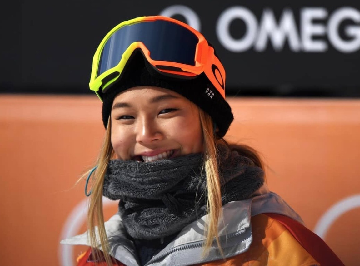 Chloe Kim e il suo snowboard star ai Giochi Olimpici Invernali
