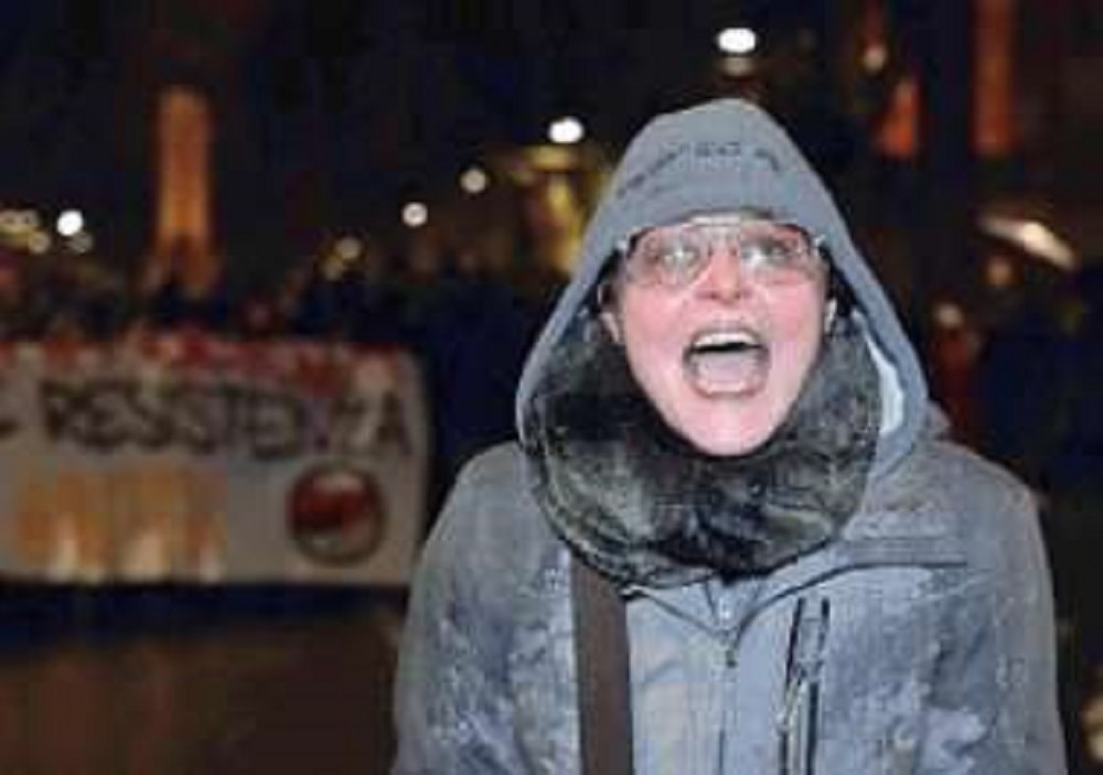 Lavinia Flavia Cassaro, chi è la prof che ha augurato la morte ai poliziotti