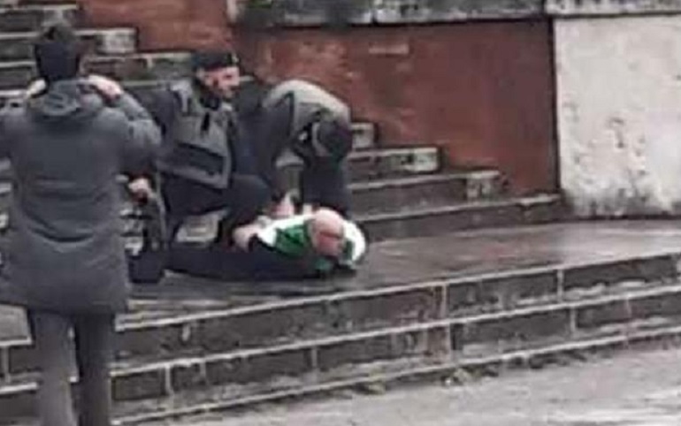 Il momento dell'arresto (foto Ansa)