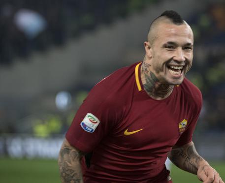Radja Nainggolan: "Roma, firmo a vita. Via solo se mi cacciano"