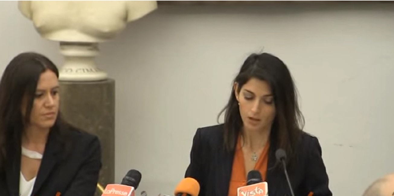Raggi: "Delocalizziamo le bancarelle per riportare il decoro a Roma"