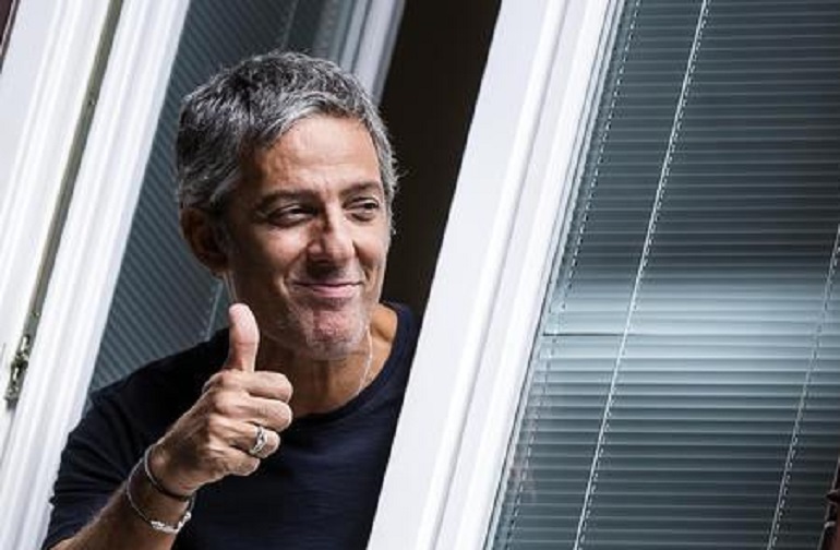 Fiorello, uno degli ospiti della prima serata del festival di Sanremo 2018 (foto Ansa)
