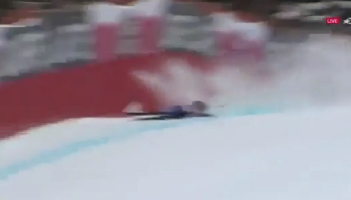 Coppa del Mondo sci, paura per Stacey Cook: sbatte contro la barriera