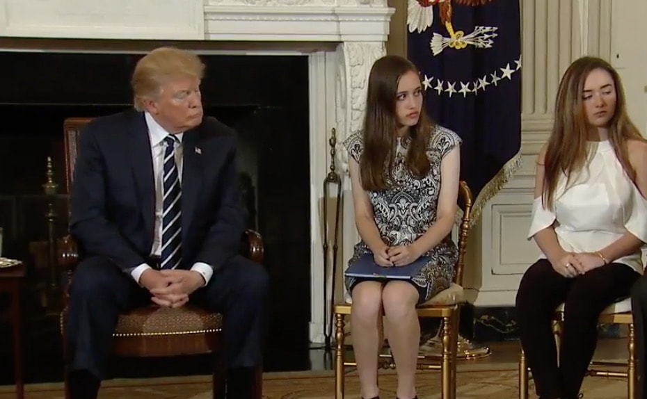 Donald Trump e le stragi a scuola: "Potremmo armare gli insegnanti"