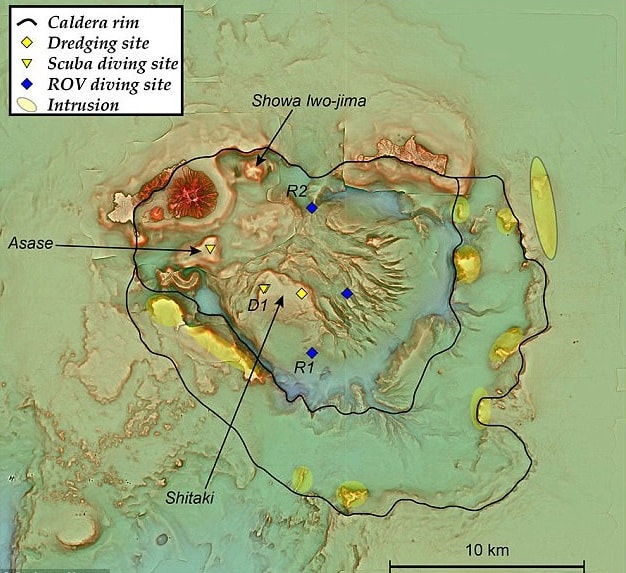 Giappone, vulcano sommerso Kikai potrebbe svegliarsi: a rischio 100 milioni di persone