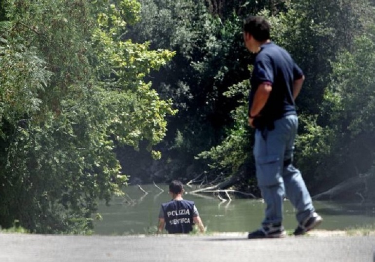 Fiumicino, trovato il cadavere di un uomo nel Tevere all'altezza di via Fiumara Grande