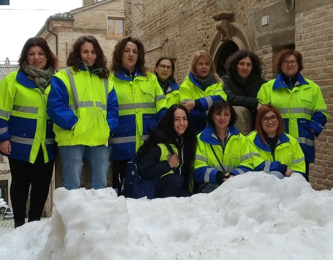 Poste Italiane azienda rosa: il 54% dei dipendenti è donna