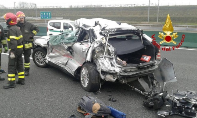 incidente a4 morti